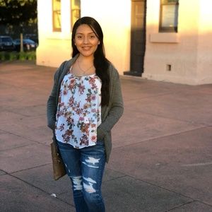 Meet your Posher, Beatriz